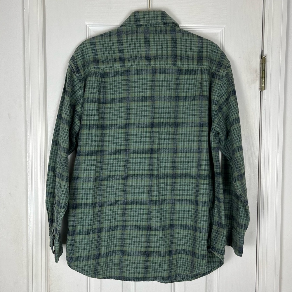 Vintage Woolrich Women’s Olive Green Plaid Flannel Button Up Shirt - Picture 6 of 6
